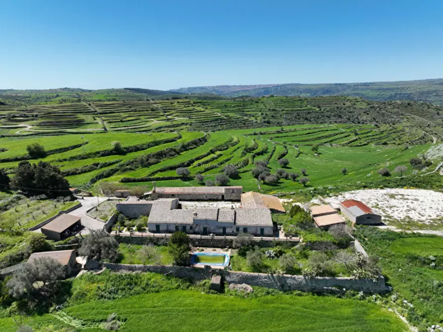 Immagine 14 di Villa in vendita  in VAL DI NOTO a Noto