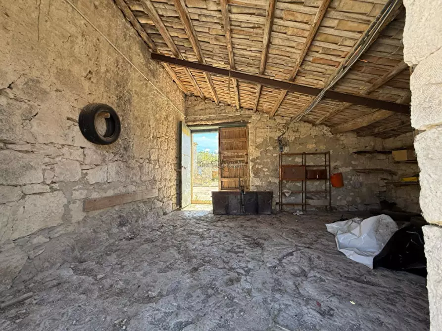 Immagine 52 di Villa in vendita  in VAL DI NOTO a Noto