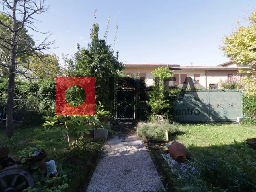 Immagine 3 di Casa bifamiliare in vendita  in Via Pastore a Villorba