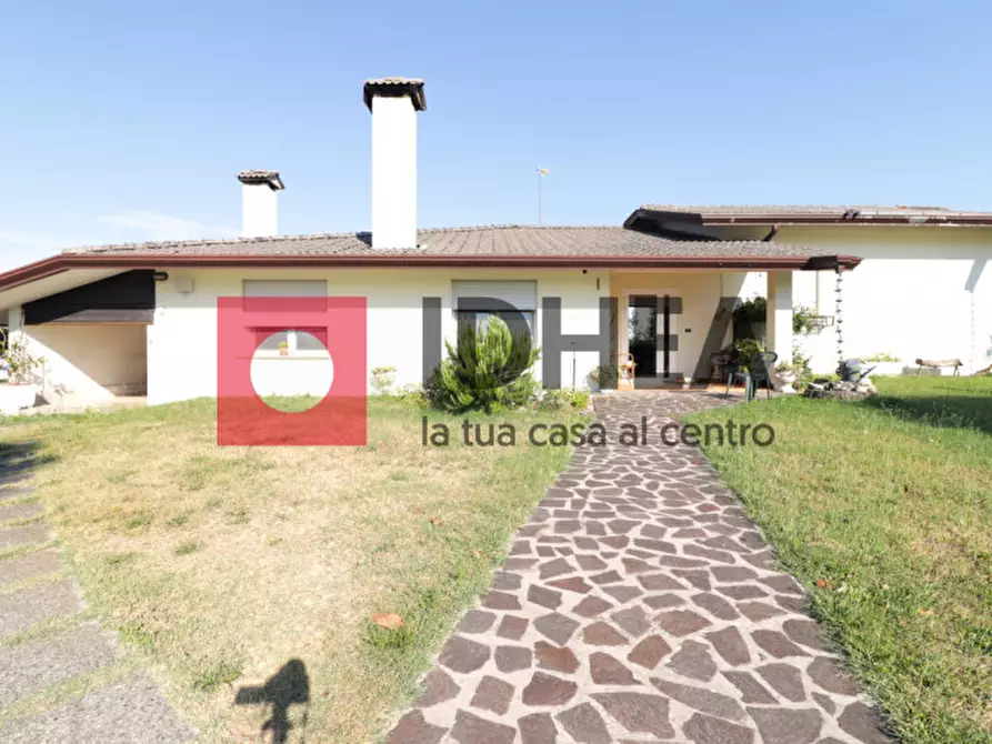Immagine 1 di Villa in vendita  in VIA G.MARCONI a Villorba