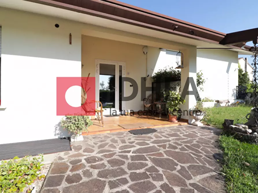 Immagine 2 di Villa in vendita  in VIA G.MARCONI a Villorba