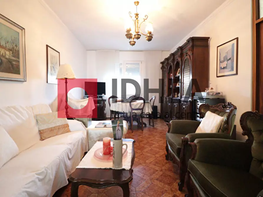 Immagine 10 di Villa in vendita  in VIA G.MARCONI a Villorba