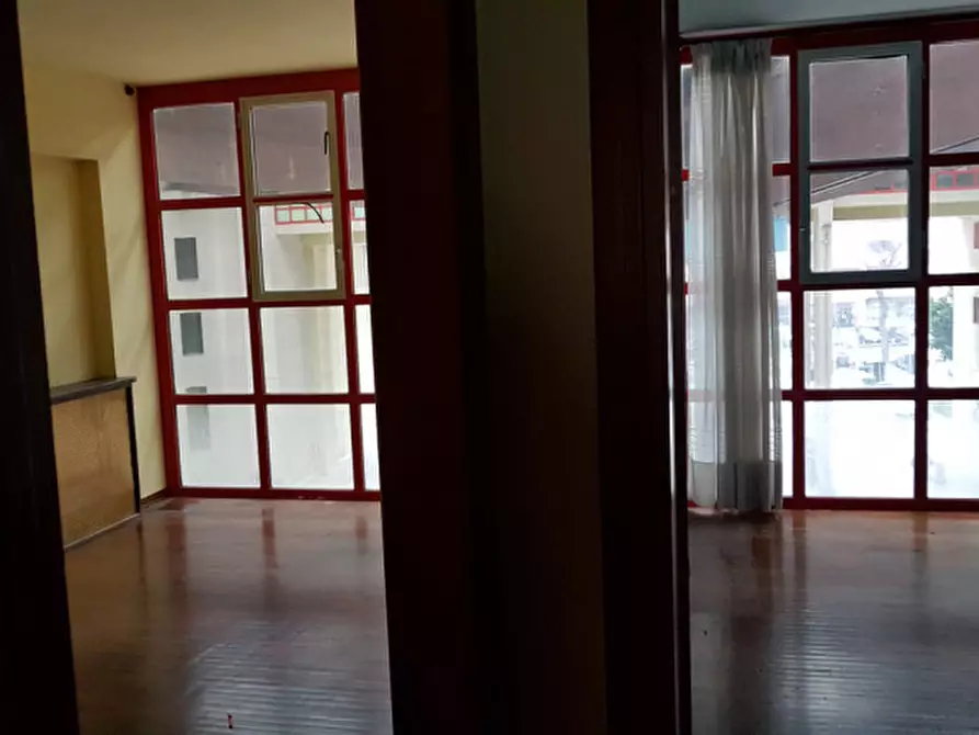 Immagine 6 di Ufficio in affitto  in Passaggio Fratelli Benelli a Pesaro