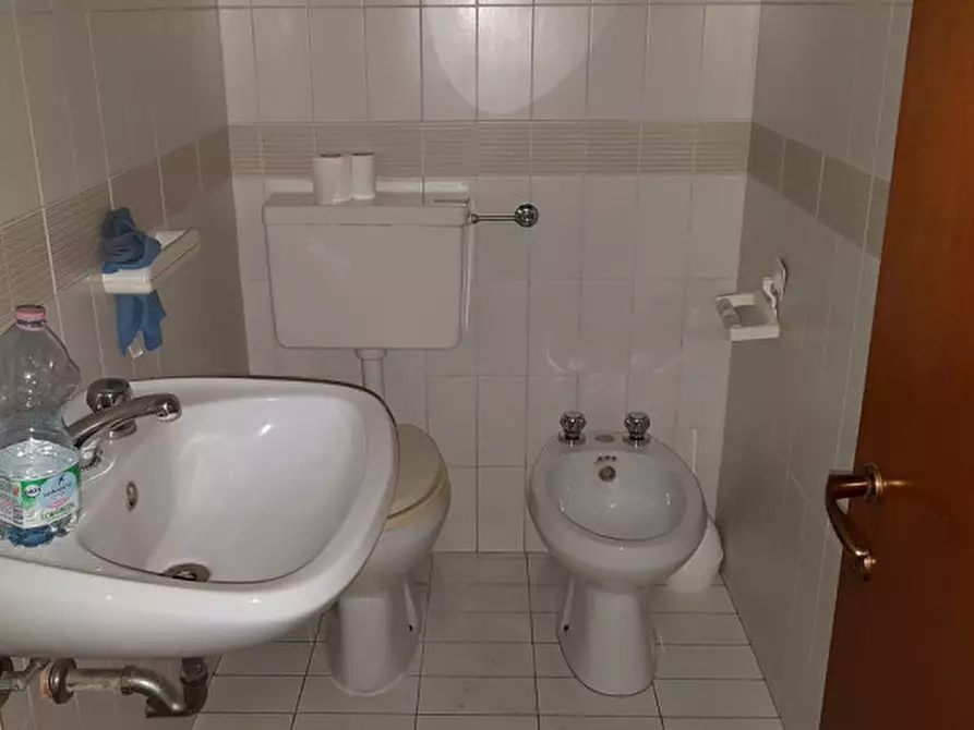 Immagine 13 di Ufficio in affitto  in Passaggio Fratelli Benelli a Pesaro