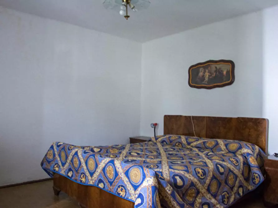 Immagine 10 di Appartamento in vendita  in Via per Roncio, n.5 a Mezzana