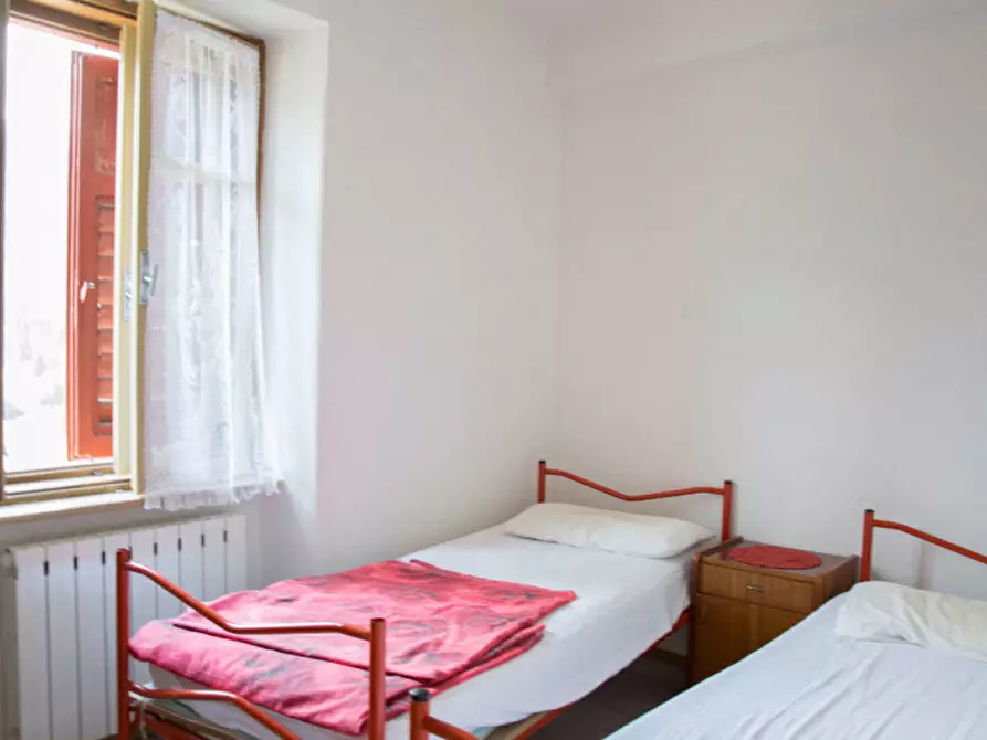 Immagine 12 di Appartamento in vendita  in Via per Roncio, n.5 a Mezzana