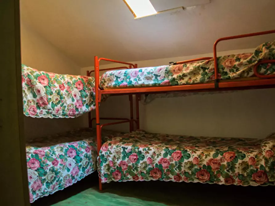 Immagine 18 di Appartamento in vendita  in Via per Roncio, n.5 a Mezzana