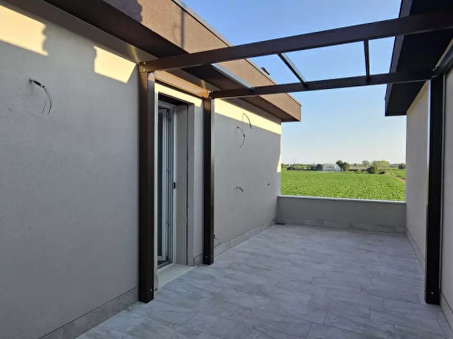 Immagine 11 di Villetta a schiera in vendita  a Ronco All'adige