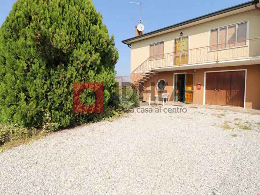 Immagine 1 di Casa bifamiliare in vendita  a San Biagio Di Callalta