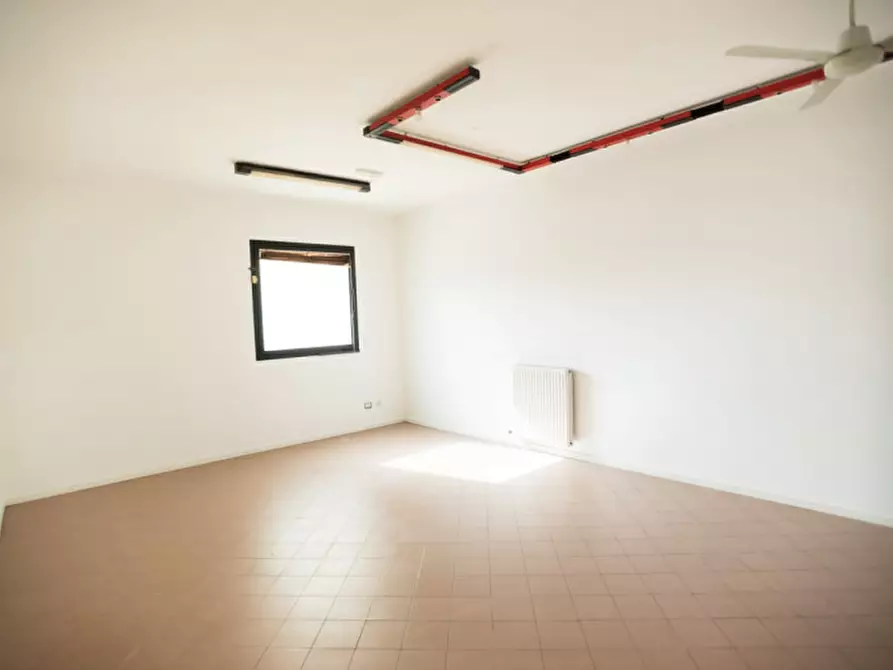 Immagine 8 di Negozio in affitto  in via dell'ippodromo a Padova