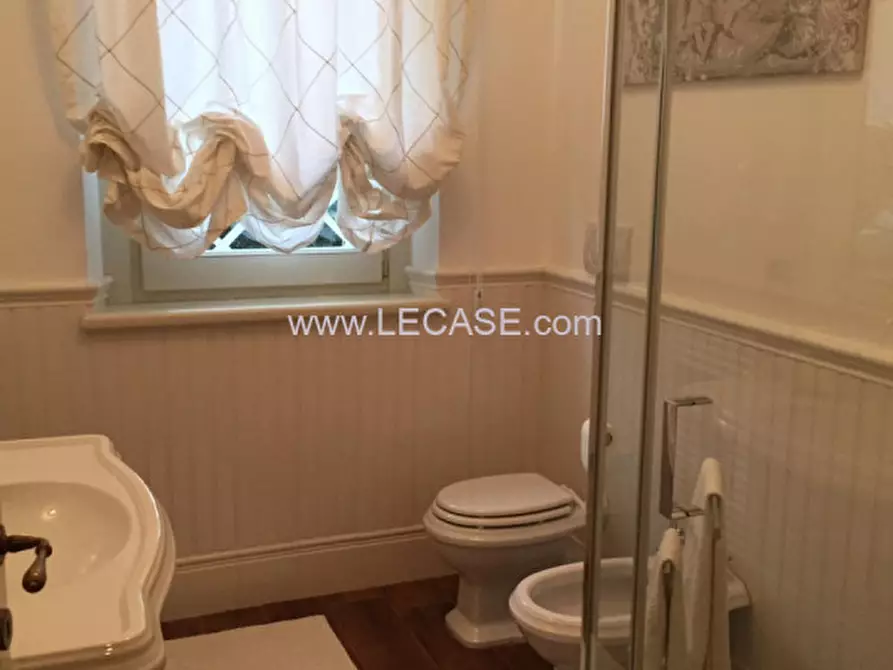 Immagine 24 di Villa in affitto  in via Matteotti a Forte Dei Marmi