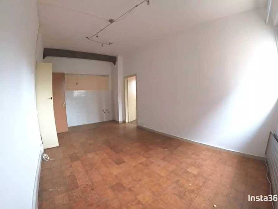 Immagine 12 di Magazzino in affitto  in Via del Salice a Terni