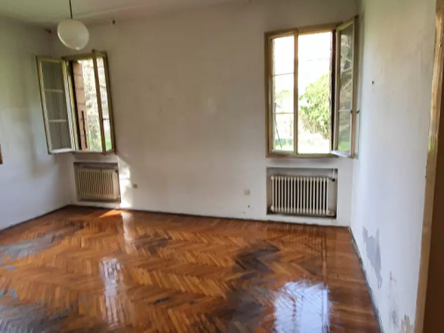 Immagine 11 di Villa in vendita  in via sorio 100 a Padova