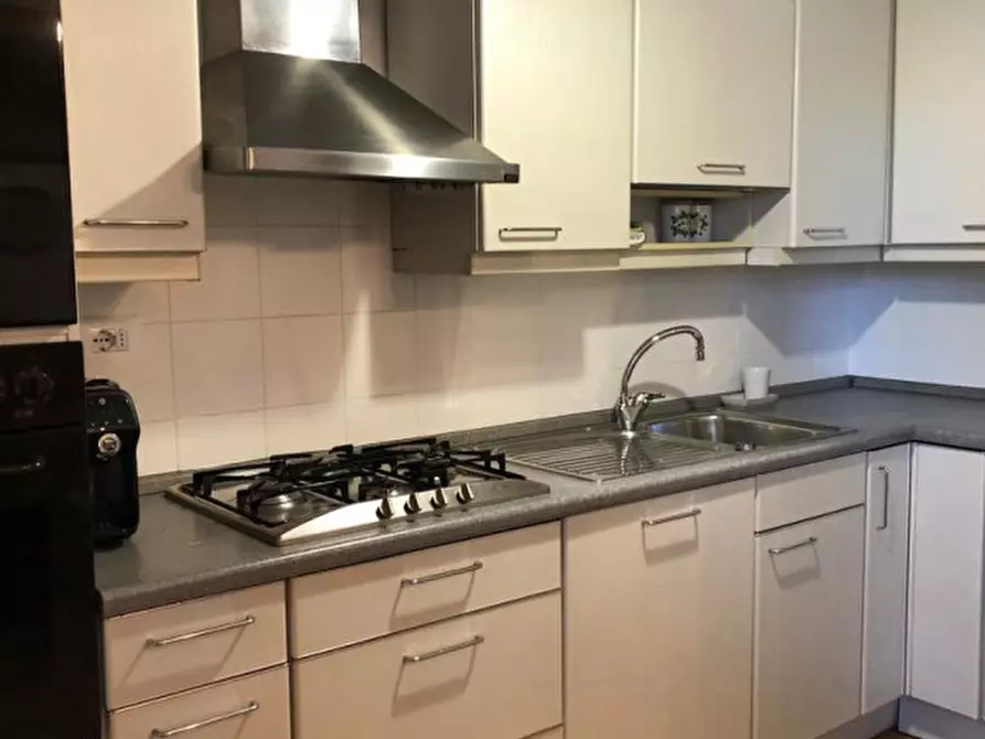 Immagine 23 di Appartamento in affitto  in VIA CAVALCANTI a Firenze