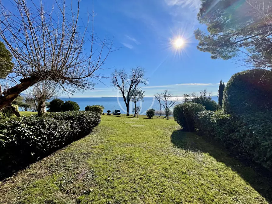 Immagine 9 di Appartamento in vendita  in Via San Cassiano a Padenghe Sul Garda