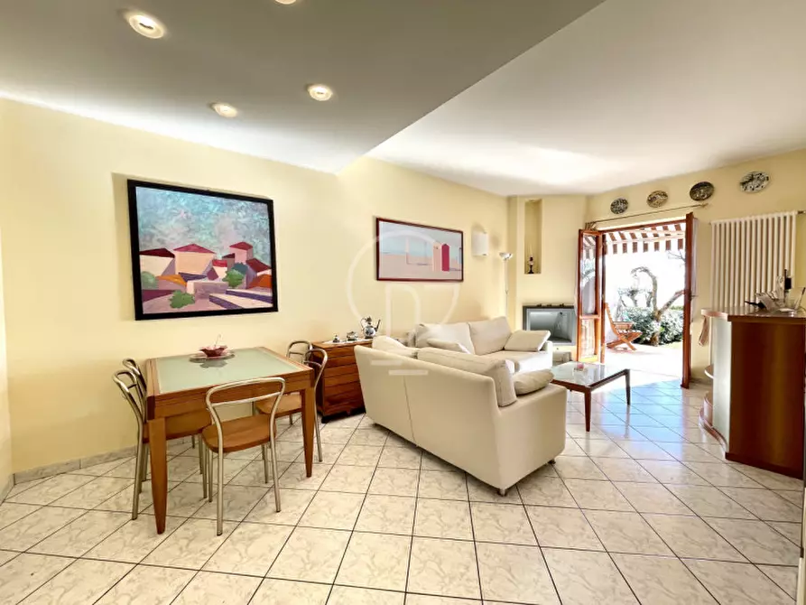 Immagine 11 di Appartamento in vendita  in Via San Cassiano a Padenghe Sul Garda