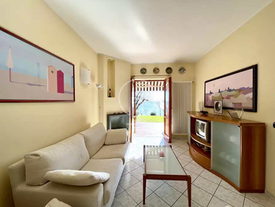 Immagine 13 di Appartamento in vendita  in Via San Cassiano a Padenghe Sul Garda