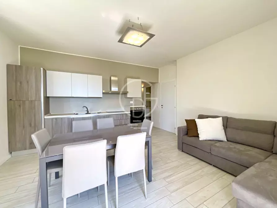 Immagine 14 di Appartamento in vendita  a Padenghe Sul Garda