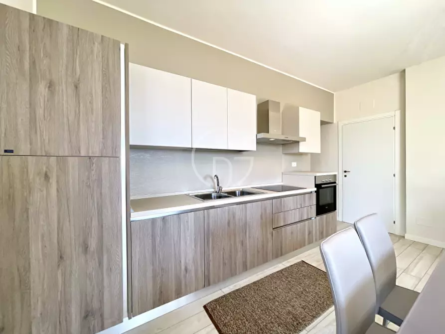 Immagine 15 di Appartamento in vendita  a Padenghe Sul Garda