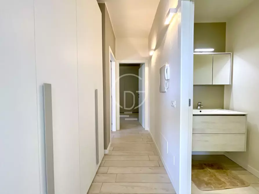 Immagine 16 di Appartamento in vendita  a Padenghe Sul Garda