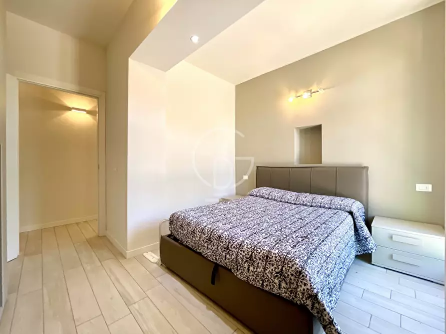 Immagine 19 di Appartamento in vendita  a Padenghe Sul Garda