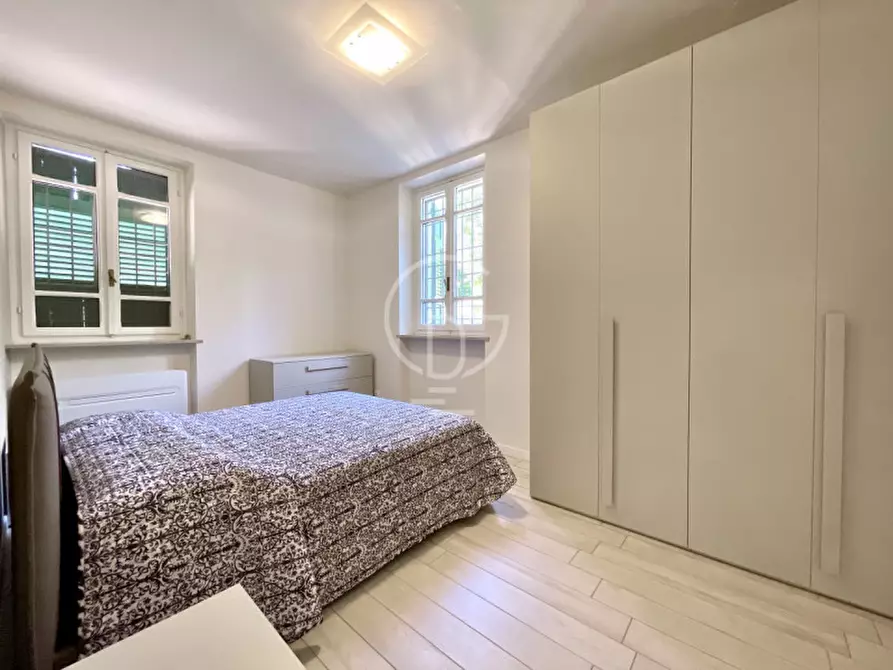 Immagine 22 di Appartamento in vendita  a Padenghe Sul Garda