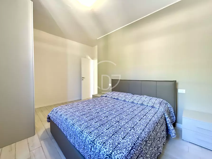 Immagine 23 di Appartamento in vendita  a Padenghe Sul Garda