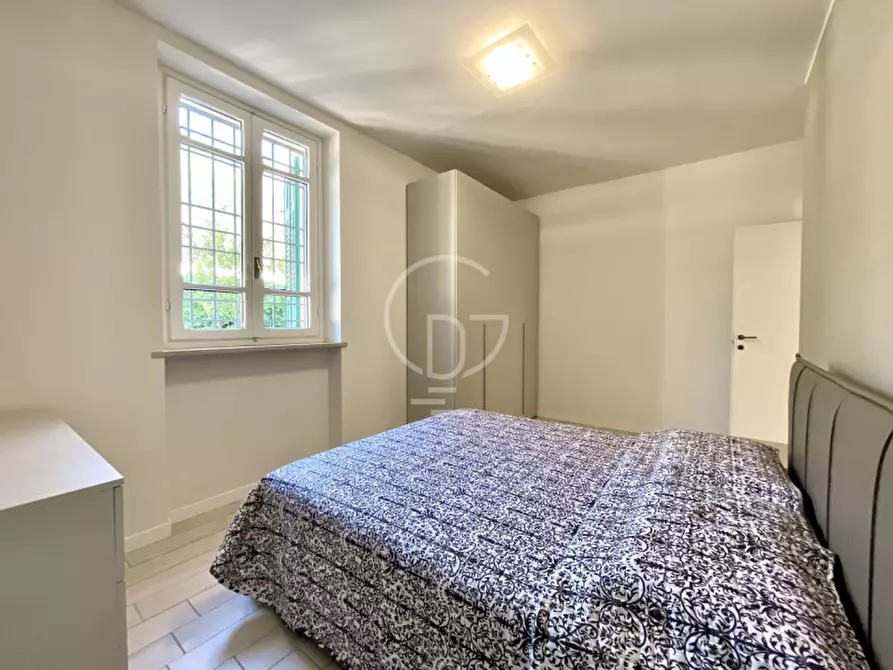 Immagine 24 di Appartamento in vendita  a Padenghe Sul Garda