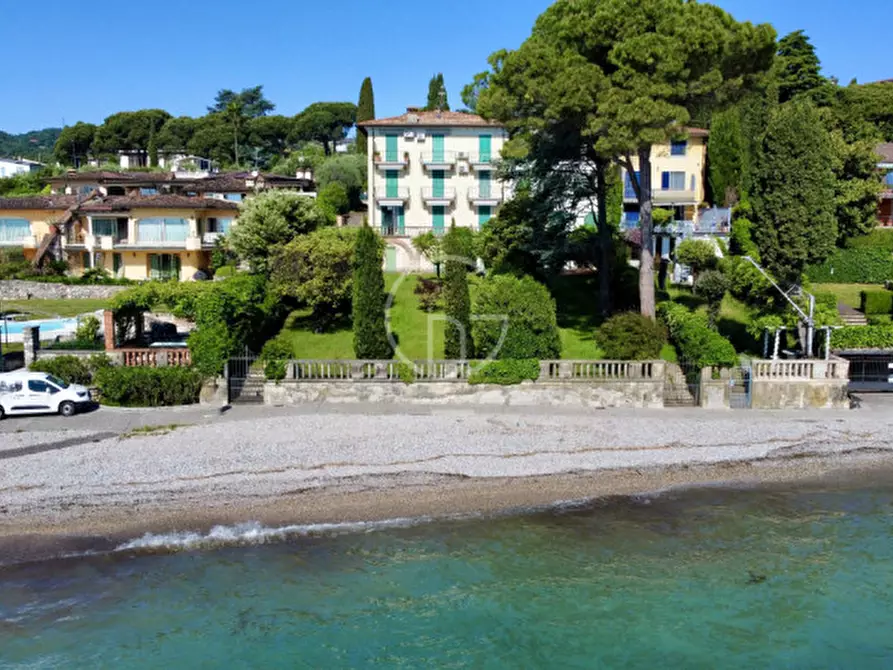 Immagine 25 di Appartamento in vendita  a Padenghe Sul Garda