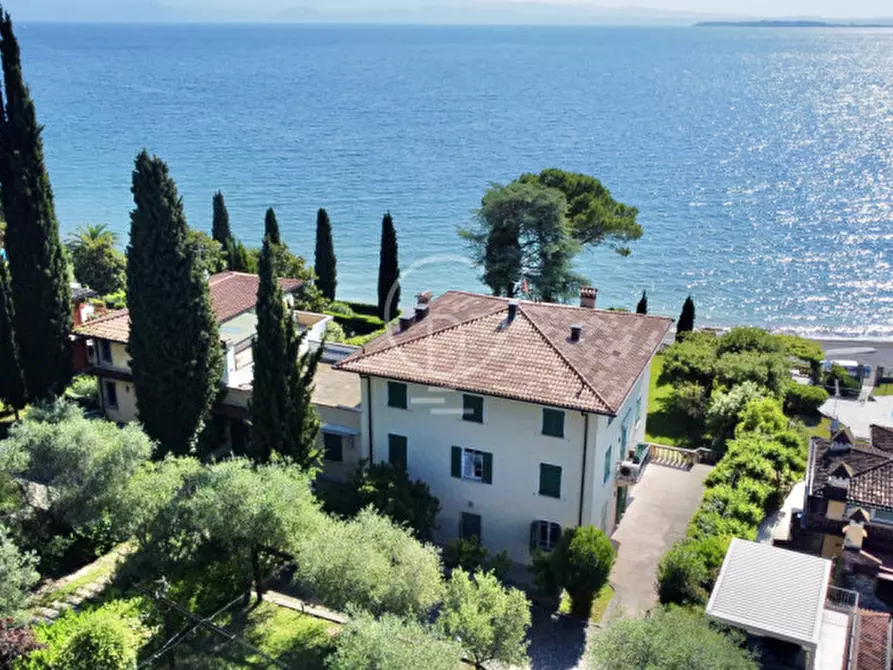 Immagine 27 di Appartamento in vendita  a Padenghe Sul Garda