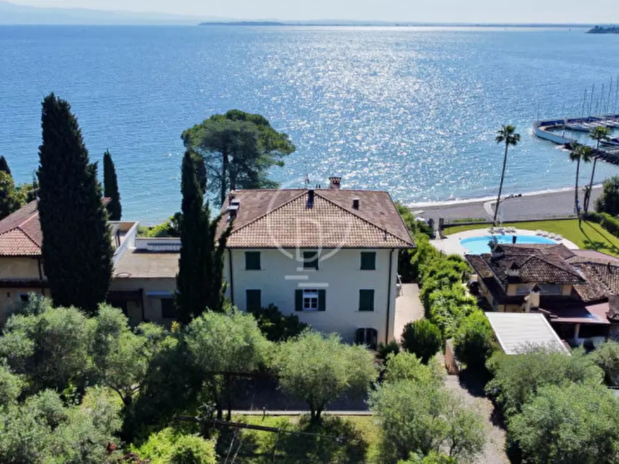 Immagine 28 di Appartamento in vendita  a Padenghe Sul Garda