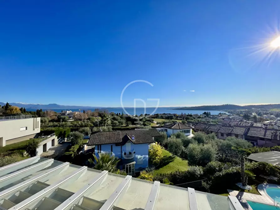 Immagine 10 di Attico in vendita  in Via Talina a Padenghe Sul Garda