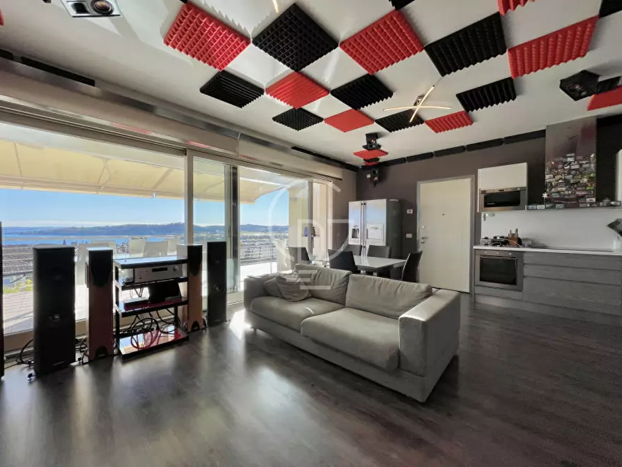 Immagine 11 di Attico in vendita  in Via Talina a Padenghe Sul Garda