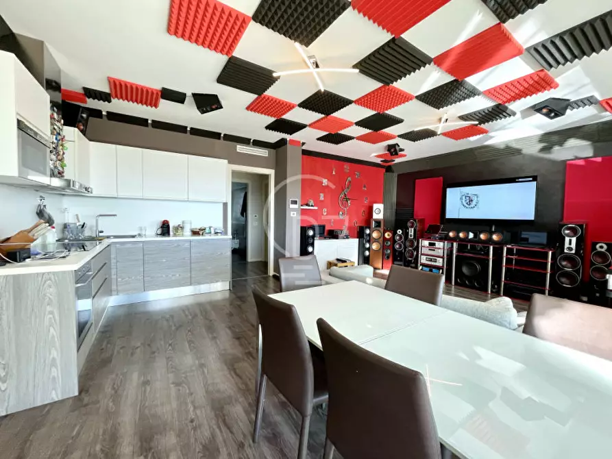 Immagine 15 di Attico in vendita  in Via Talina a Padenghe Sul Garda