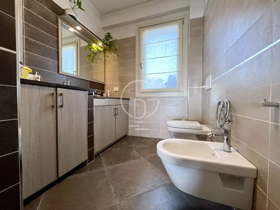 Immagine 19 di Attico in vendita  in Via Talina a Padenghe Sul Garda