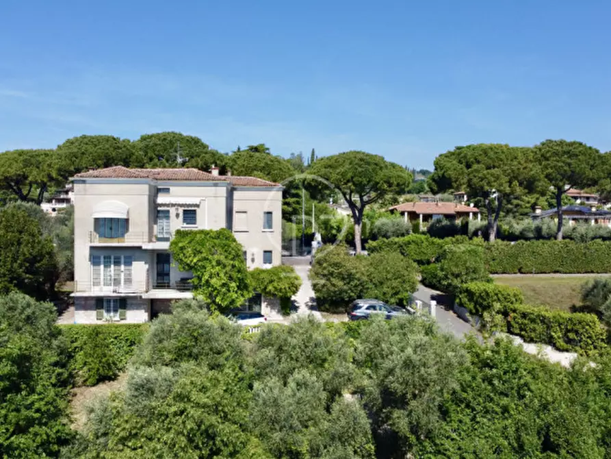 Immagine 6 di Villa in vendita  in Via Guglielmo Marconi a Padenghe Sul Garda