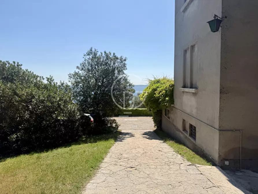 Immagine 10 di Villa in vendita  in Via Guglielmo Marconi a Padenghe Sul Garda