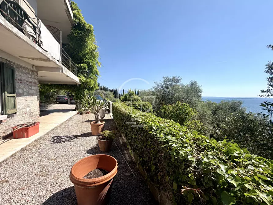 Immagine 16 di Villa in vendita  in Via Guglielmo Marconi a Padenghe Sul Garda
