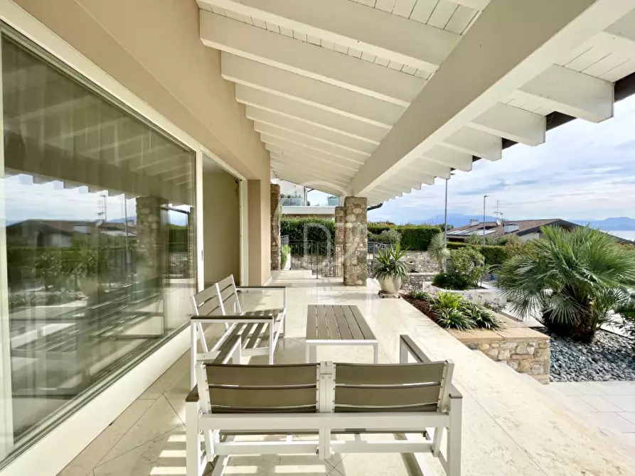 Immagine 11 di Villa in vendita  in Viale Marconi a Padenghe Sul Garda