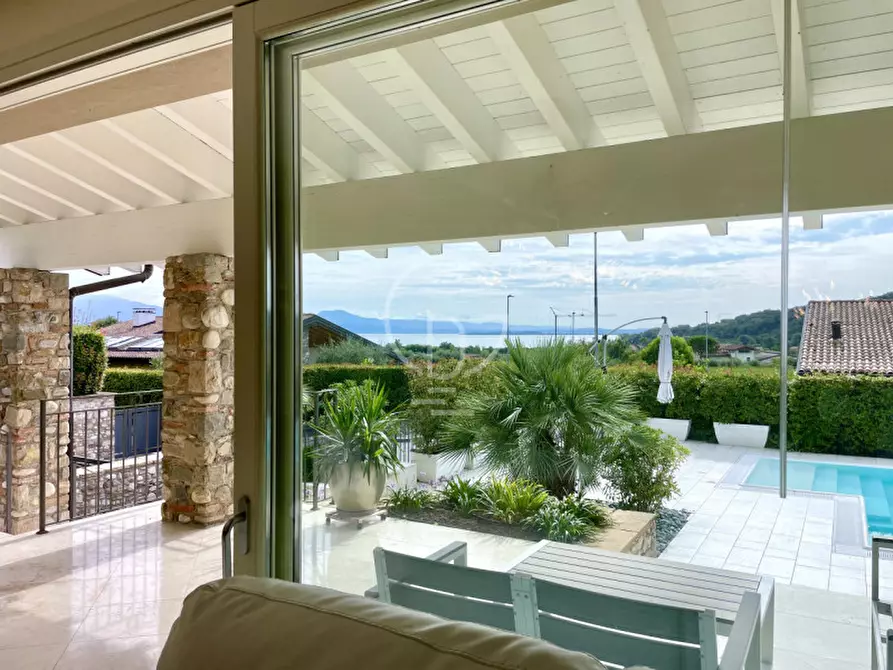 Immagine 13 di Villa in vendita  in Viale Marconi a Padenghe Sul Garda