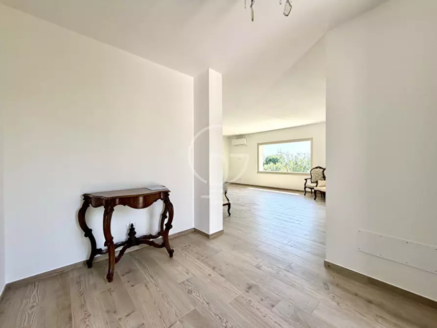 Immagine 14 di Villa in vendita  in Via Gianbattista Vighenzi a Padenghe Sul Garda