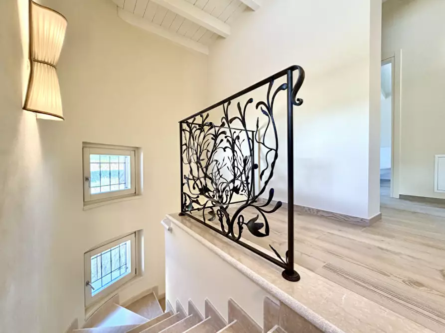 Immagine 19 di Villa in vendita  in Via Gianbattista Vighenzi a Padenghe Sul Garda