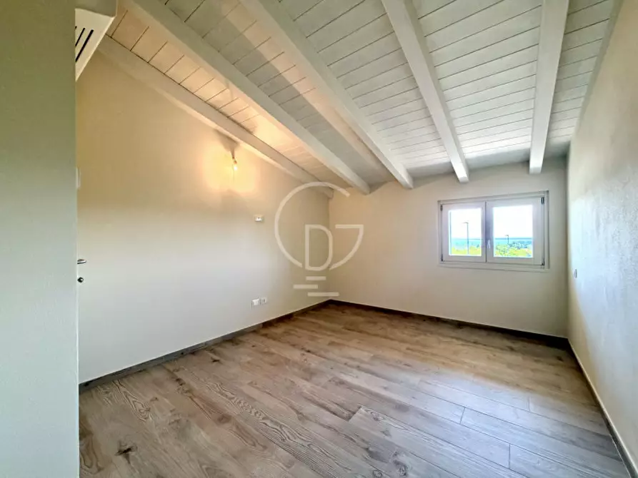 Immagine 26 di Villa in vendita  in Via Gianbattista Vighenzi a Padenghe Sul Garda