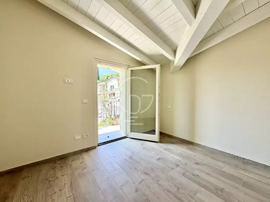 Immagine 27 di Villa in vendita  in Via Gianbattista Vighenzi a Padenghe Sul Garda