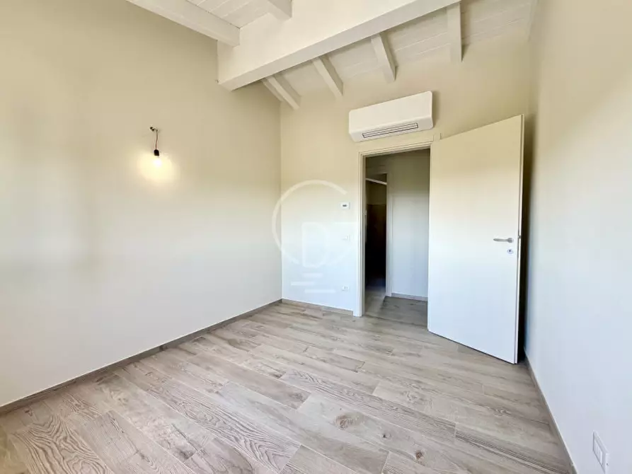 Immagine 31 di Villa in vendita  in Via Gianbattista Vighenzi a Padenghe Sul Garda