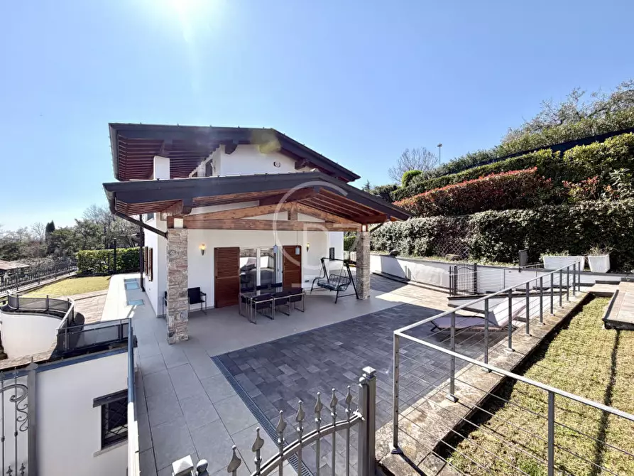 Immagine 6 di Villa in vendita  in Via Castellana a Soiano Del Lago
