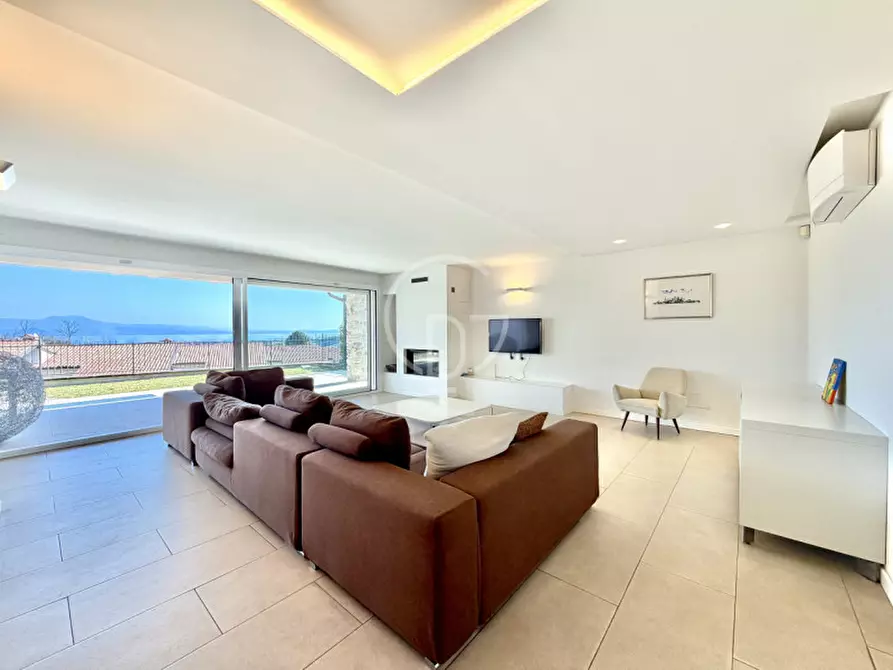 Immagine 9 di Villa in vendita  in Via Castellana a Soiano Del Lago