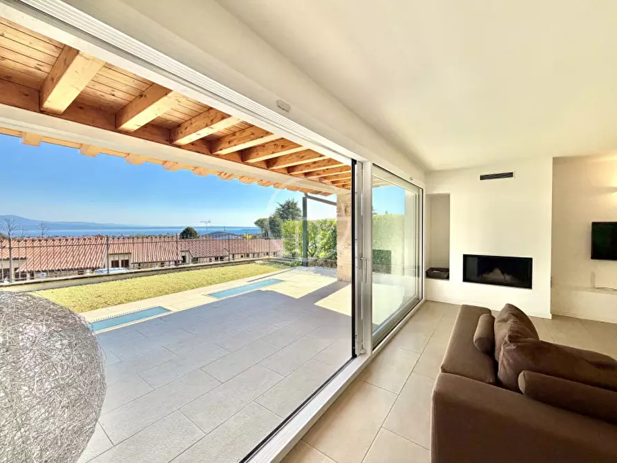 Immagine 12 di Villa in vendita  in Via Castellana a Soiano Del Lago