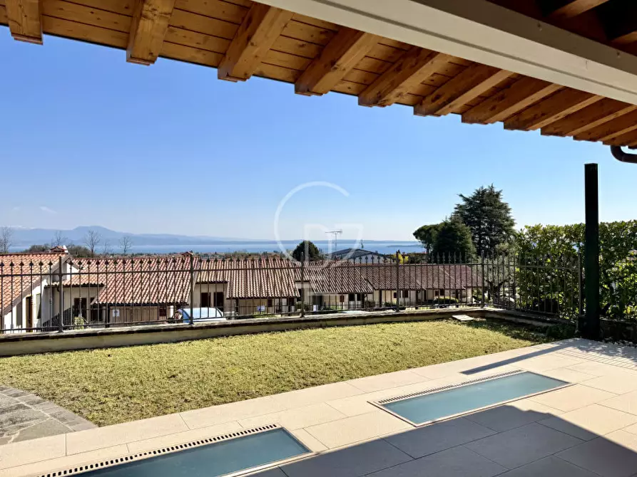 Immagine 13 di Villa in vendita  in Via Castellana a Soiano Del Lago