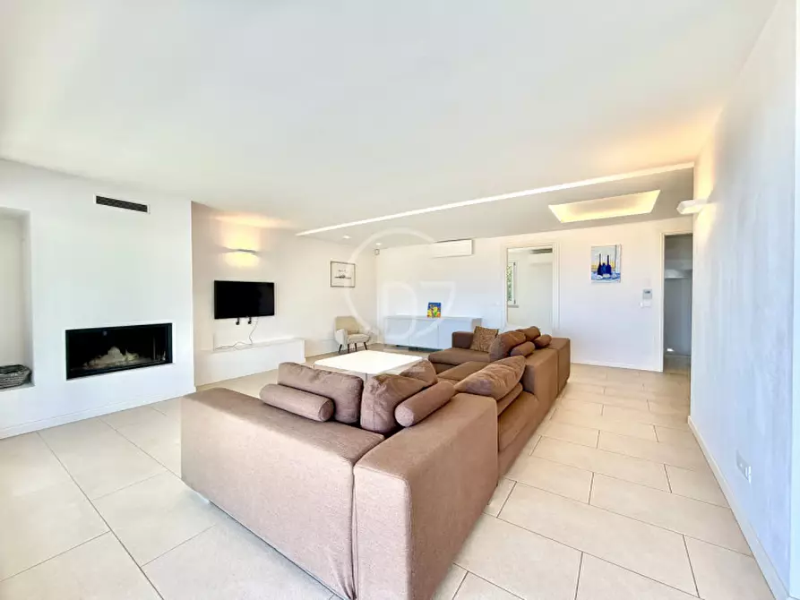 Immagine 18 di Villa in vendita  in Via Castellana a Soiano Del Lago